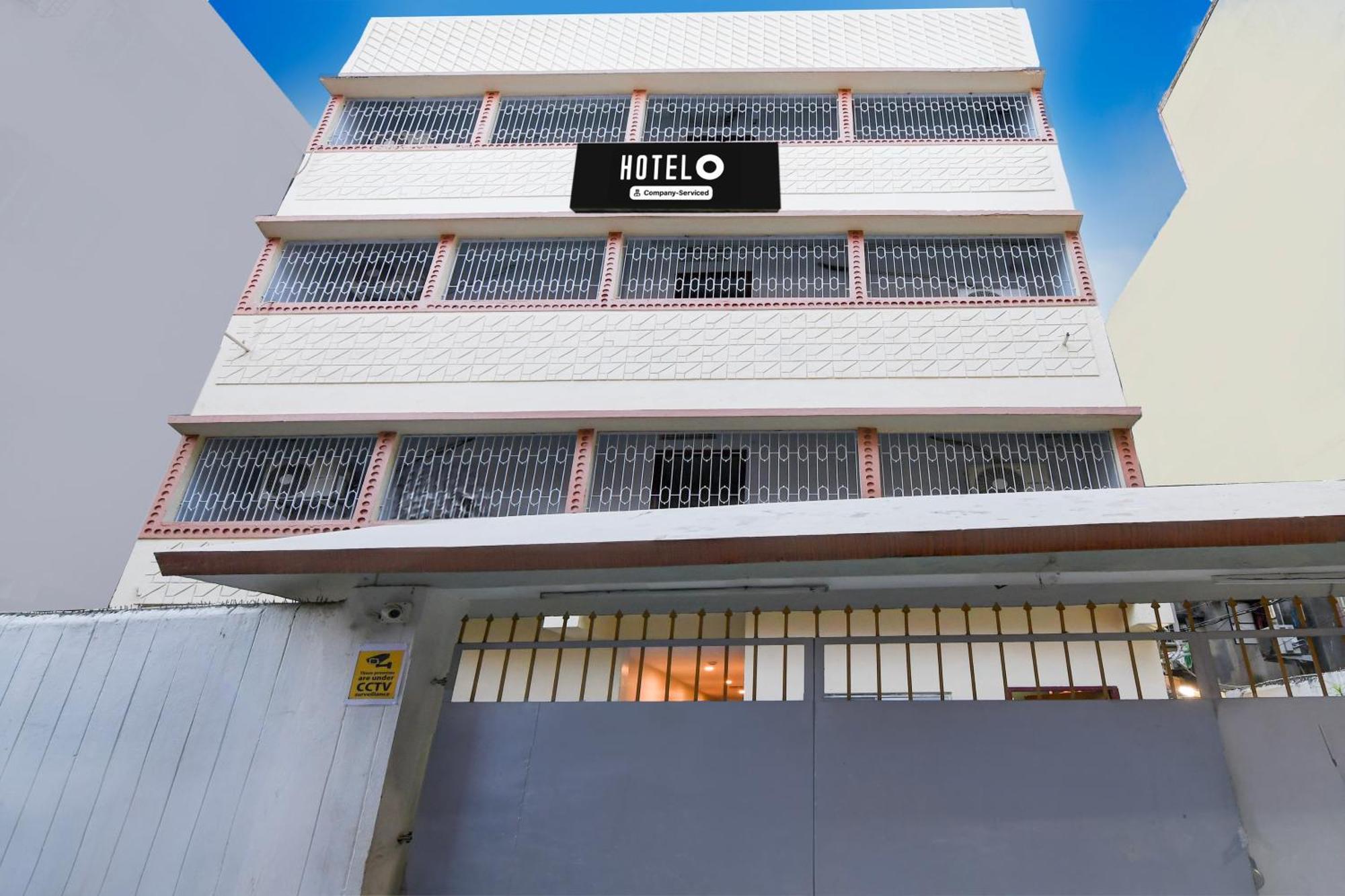 Super Hotel O Picnic Garden Formerly Amaris Stay Kolkata Exterior photo